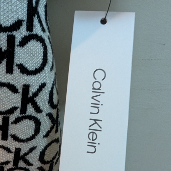 Calvin Klein Black and White  Women's Half Sleeve Dress Woolens.New With Tag XL - Picture 4 of 5